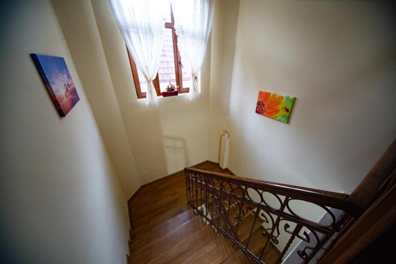Happy Mood Apartments บราชอฟ ภายนอก รูปภาพ